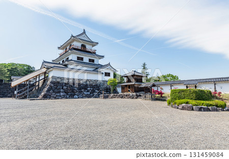 宮城縣白石市晴朗天氣下的白石城天守閣 宮城縣白石市晴朗天氣下的白石城天守閣 131459084