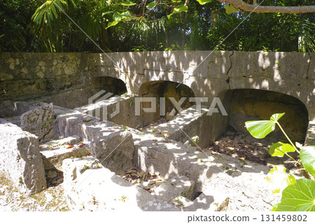 傳承琉球文化的傳統豬圈遺跡 傳承琉球文化的傳統豬圈遺跡 131459802