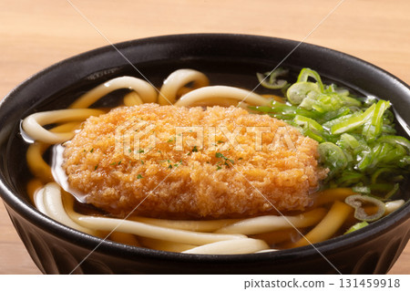 炸肉餅烏冬面 131459918