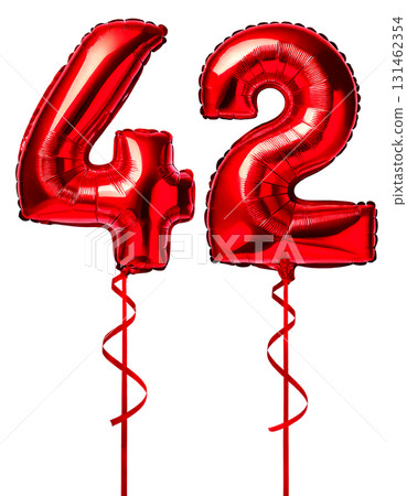紅色氣球和絲帶是數字 42 的形狀 131462354