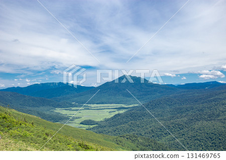 從尾瀨登山道眺望的景色和止佛山(群馬縣水上町利根郡片品村) 從尾瀨登山道眺望的景色和止佛山(群馬縣水上町利根郡片品村) 131469765