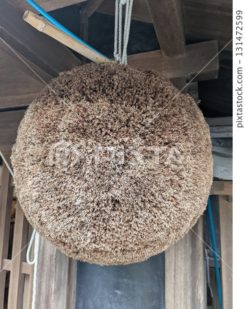 The cedar balls of the sake brewery exude a Showa-era vibe The cedar balls of the sake brewery exude a Showa-era vibe 131472599