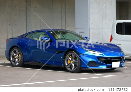 Italian sports car 131472782