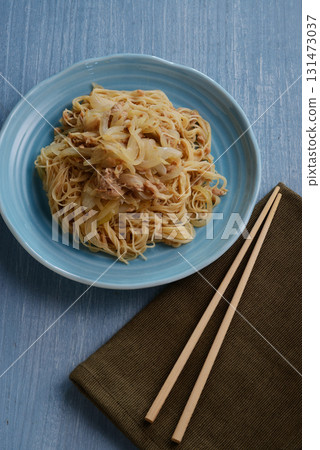 Tuna and onion somen champuru Tuna and onion somen champuru 131473037