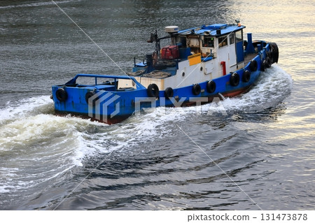 Tugboat 131473878