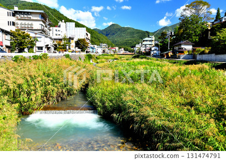 Kurokawa Bridge / View of Ashiro Onsen and Shibu Onsen town from the Yokoyu River (Yamanouchi Town, Nagano Prefecture) [September 2025] 131474791