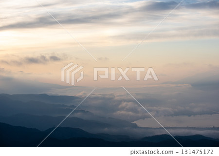長野縣高木高原的黎明 131475172
