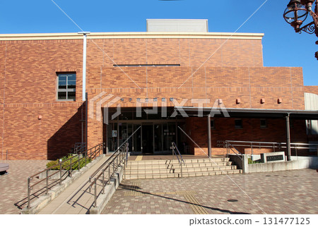 Yonago City Library Yonago City Library 131477125