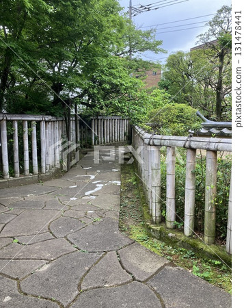 Approach to Ryushi Park (Kawabata Ryushi's former home) 131478441