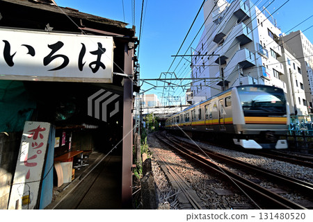 Mizonokuchi Station West Exit Shopping Street and Nambu Line 131480520
