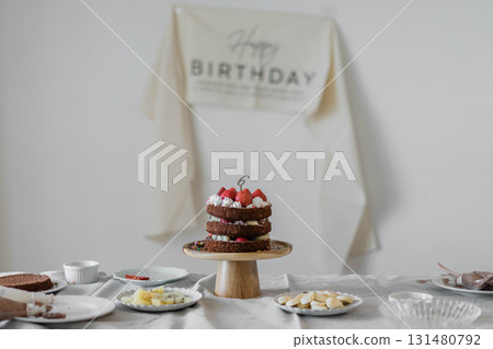 生日聚會 生日聚會 131480792