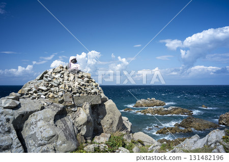 Scenery of Cape Shiriya on a clear autumn day, Higashidori Village, Aomori Prefecture, late September, Jizo statue on the cape 131482196