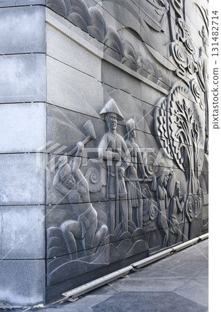 Bas-relief from the history of Vietnam on the Nghinh Phong Tower 131482714