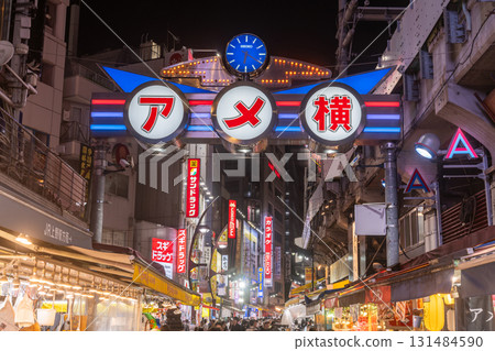《Tokyo》Ameyoko Shopping Street/Ueno Busy Market 《Tokyo》Ameyoko Shopping Street/Ueno Busy Market 131484590
