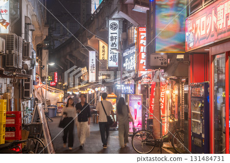 《東京》上野站前・守衛酒吧街 《東京》上野站前・守衛酒吧街 131484731