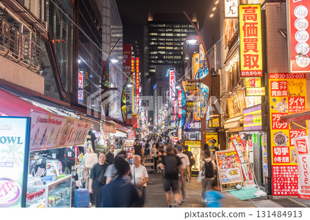 《Tokyo》Ueno Nakadori Shopping Street/Ueno Bustling Shopping Street 131484913
