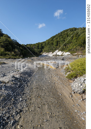 秋日傍晚的烏索里山湖、恐山 131488602