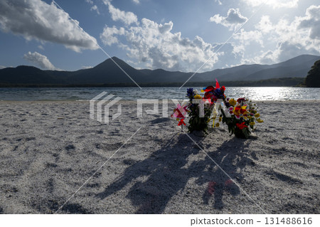 秋日傍晚的烏索里山湖、恐山 秋日傍晚的烏索里山湖、恐山 131488616