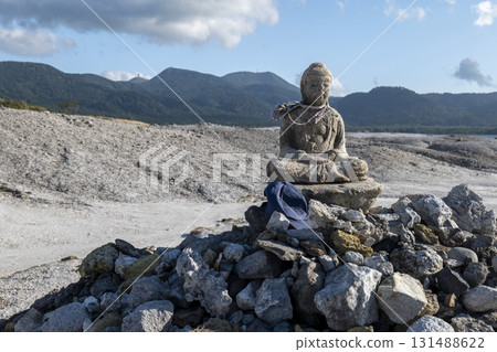 秋日傍晚的烏索里山湖、恐山 131488622