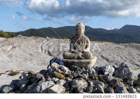 秋日傍晚的烏索里山湖、恐山 131488623