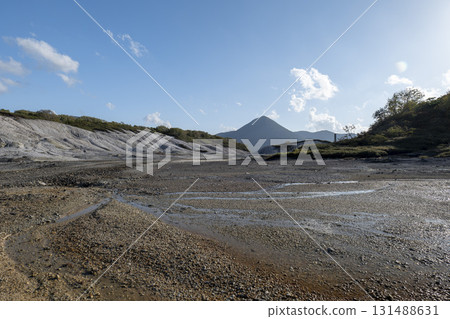 秋日傍晚的烏索里山湖、恐山 131488631