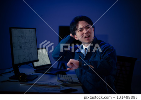 Young people working overtime 131489883