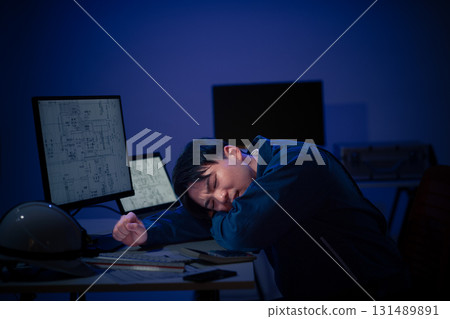 Young people working overtime 131489891