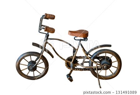 Retro bicycle isolated Retro bicycle isolated 131491089