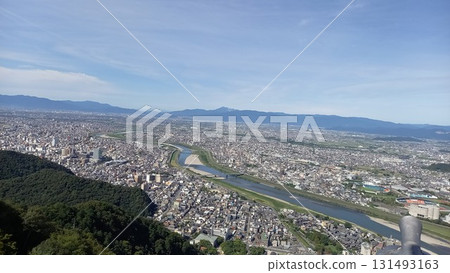 從天守閣眺望岐阜城 從天守閣眺望岐阜城 131493163