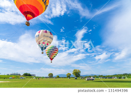 Suzuka Sky Festa, hot air balloons floating softly (Suzuka City, Mie Prefecture) Suzuka Sky Festa, hot air balloons floating softly (Suzuka City, Mie Prefecture) 131494396