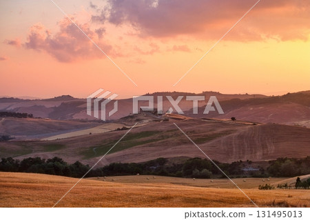 Valle dorcia and Sunset 131495013