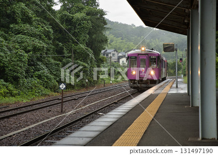 丹後鐵道KTR700系列（丹後鐵道Sanga列車）到達栗田站2號月台 131497190