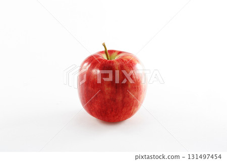 鮮紅的新鮮蘋果 鮮紅的新鮮蘋果 131497454