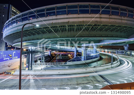 名古屋黑川交流道巨型蛇形環狀線的夜景 131498095