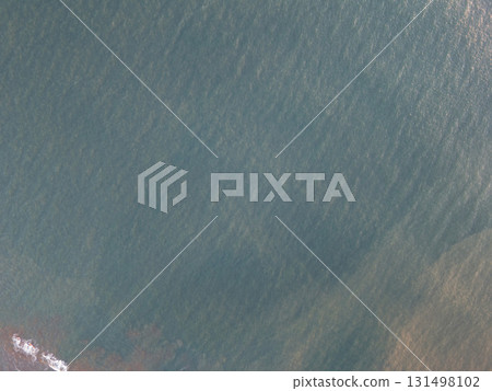 Green ocean pacific shore 131498102