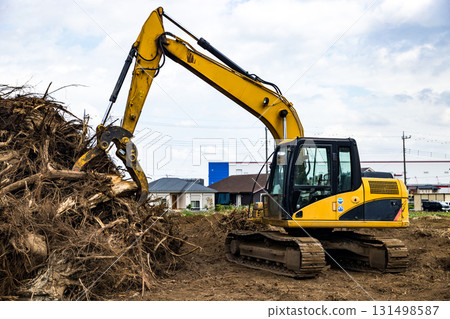 mobile crane 131498587