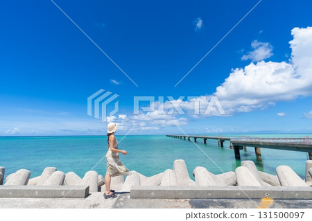 17th End and a woman waiting for a plane 17th End and a woman waiting for a plane 131500097