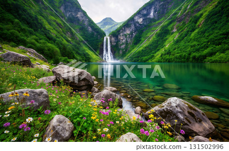 Beautiful waterfall landscapes that are a true paradise 131502996