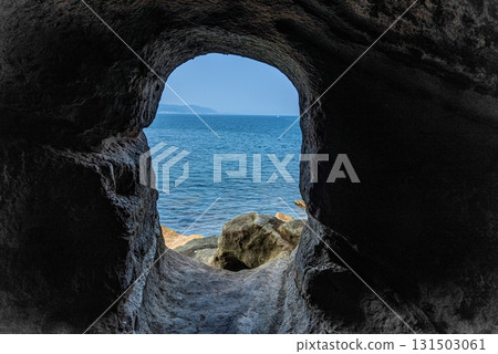 Okinoshima Cave, Tateyama City, Chiba Prefecture 131503061