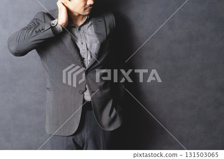 男性肖像』 131503065