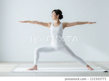 做瑜伽的女人 做瑜伽的女人 131503771