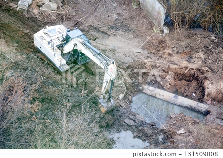 Repair of Burst Water Pipeline with Excavator Repair of Burst Water Pipeline with Excavator 131509008
