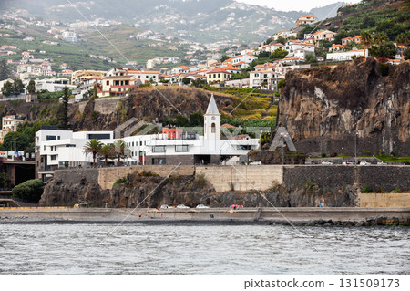 Porto de Camara de Lobos, Madeira, Portugal. Igreja Matriz de Sao Sebastiao Porto de Camara de Lobos, Madeira, Portugal. Igreja Matriz de Sao Sebastiao 131509173