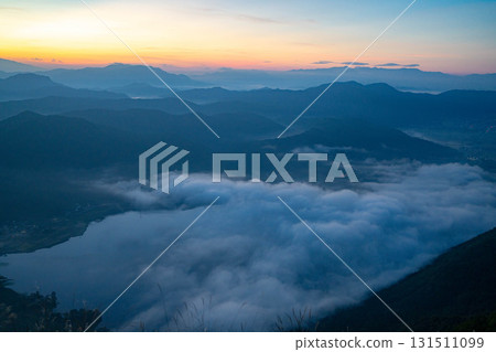 [Sea of Clouds] Sunrise and sea of clouds from Mount Oguma [Nagano Prefecture] 131511099