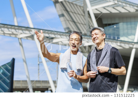 Senior men who hydrate 131512225