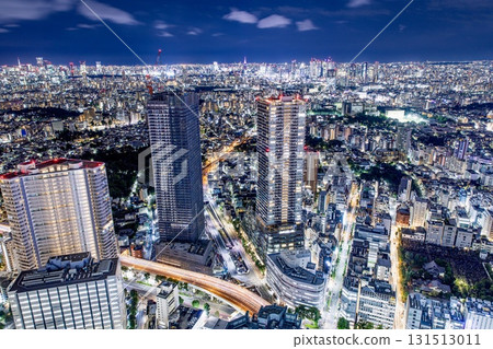 【夜景百選】從東京陽光60展望台眺望池袋夜景(新宿方向) 【夜景百選】從東京陽光60展望台眺望池袋夜景(新宿方向) 131513011