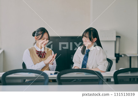 國中學生聊天 國中學生聊天 131513039