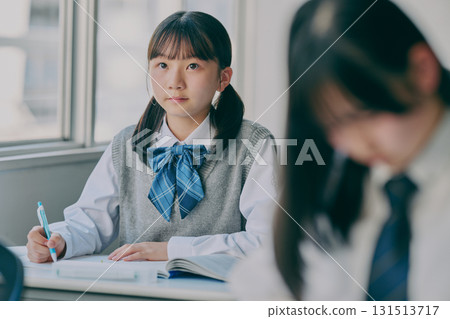 Junior high school students studying in a cram school classroom 131513717