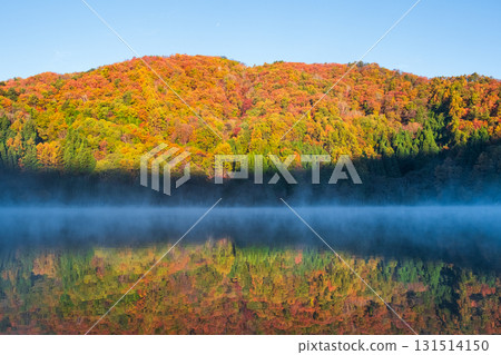 Lake Nakatsuna (autumn) Lake Nakatsuna (autumn) 131514150
