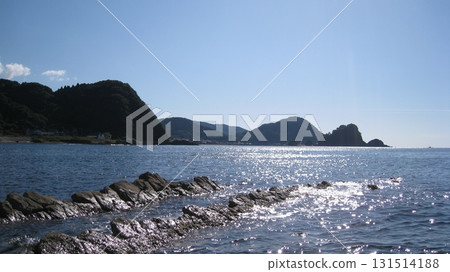 寧靜的秋日,日本海和山脈 寧靜的秋日,日本海和山脈 131514188